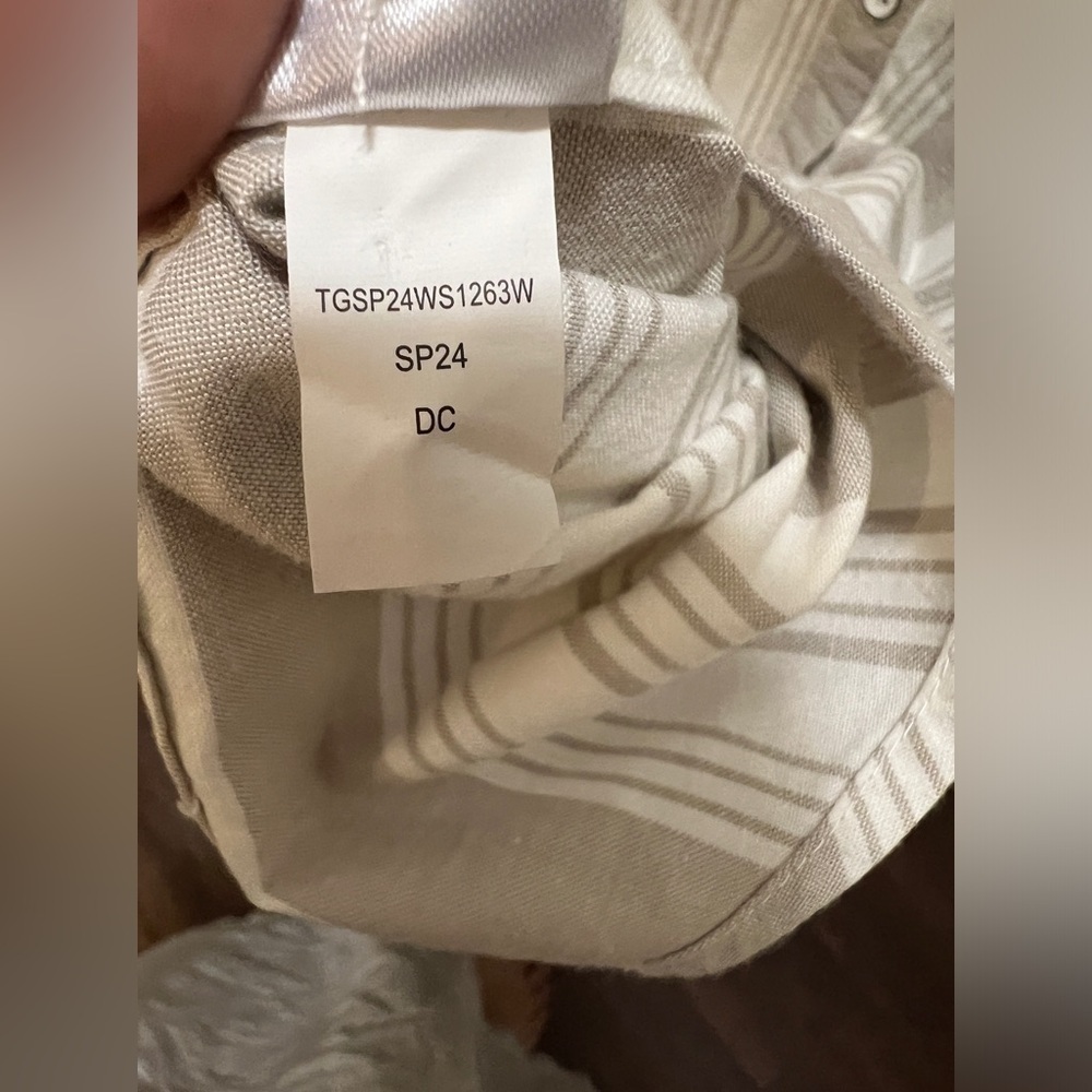 Threadgrit Button down top Tan & Cream stripe Size Small - Picture 2 of 7